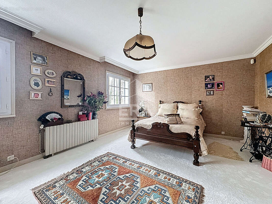 Maison à CHAUMONTEL