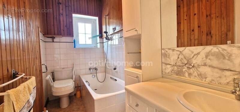 A vendre-Douarnenez-centre ville-Appartement-T2-vue mer-Box - photo 7