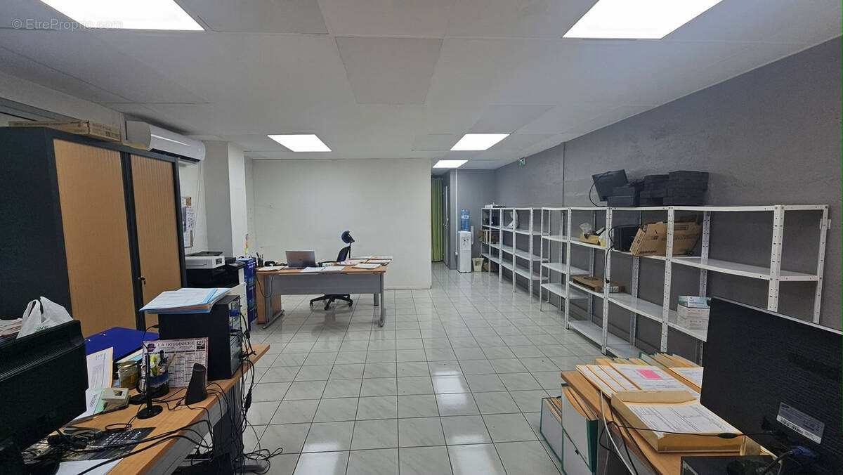 Commerce à BAIE-MAHAULT