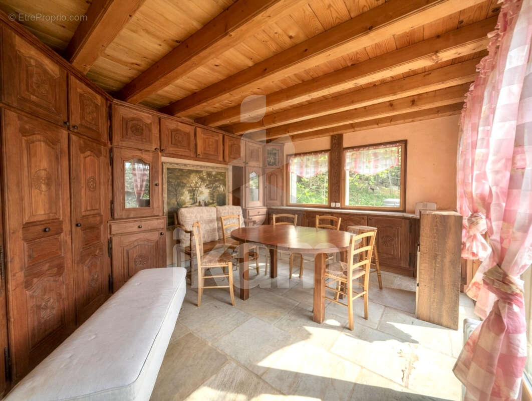 Maison à ARCHAMPS
