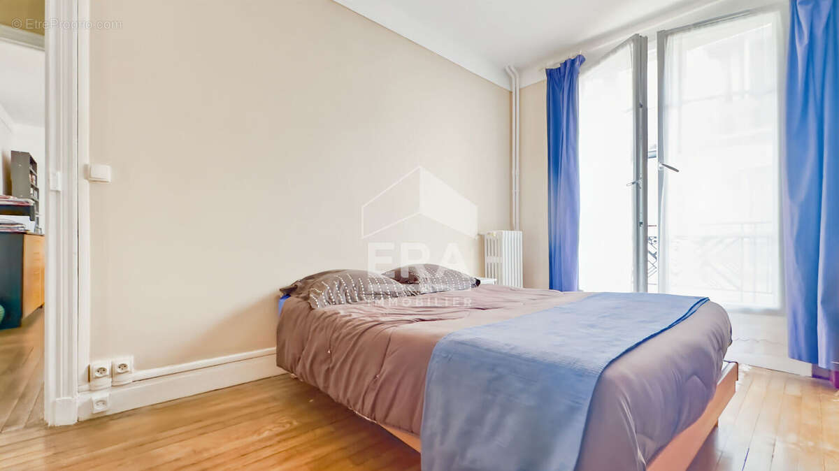 Appartement à PARIS-10E