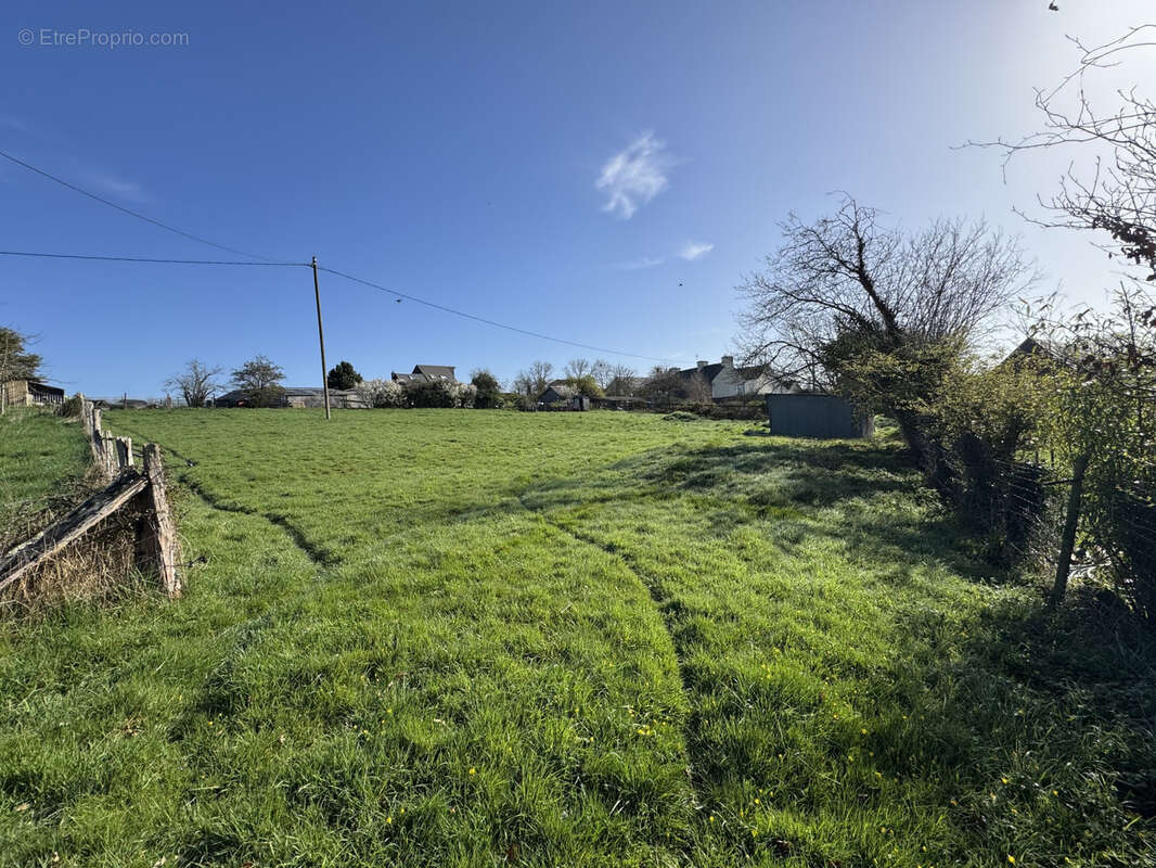 Terrain à THURY-HARCOURT