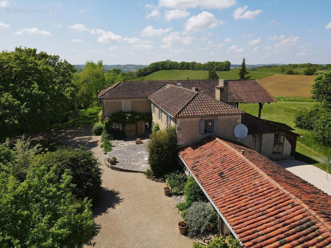 djifly202504281522285791745846559688photo - Maison à BARRAN