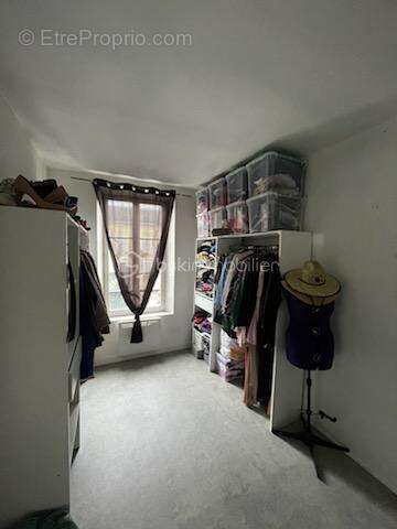 Appartement à VILLENEUVE-SUR-YONNE