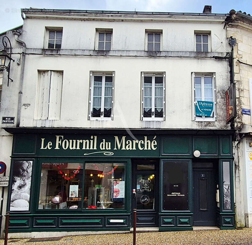 Immeuble mixte commercial et habitation - photo 12