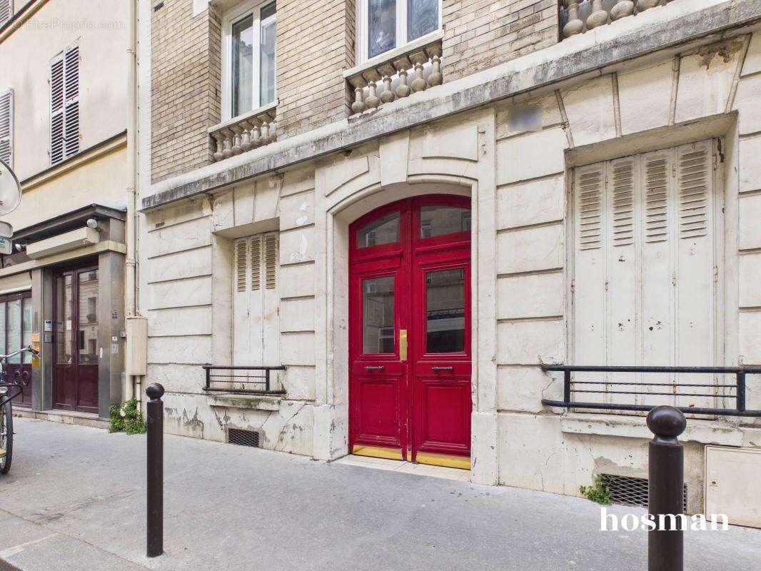Appartement à PARIS-14E