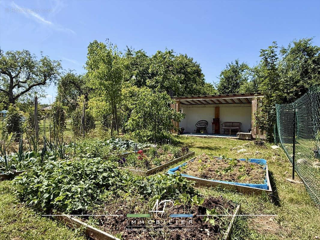 Maison à MIREBEAU-SUR-BEZE