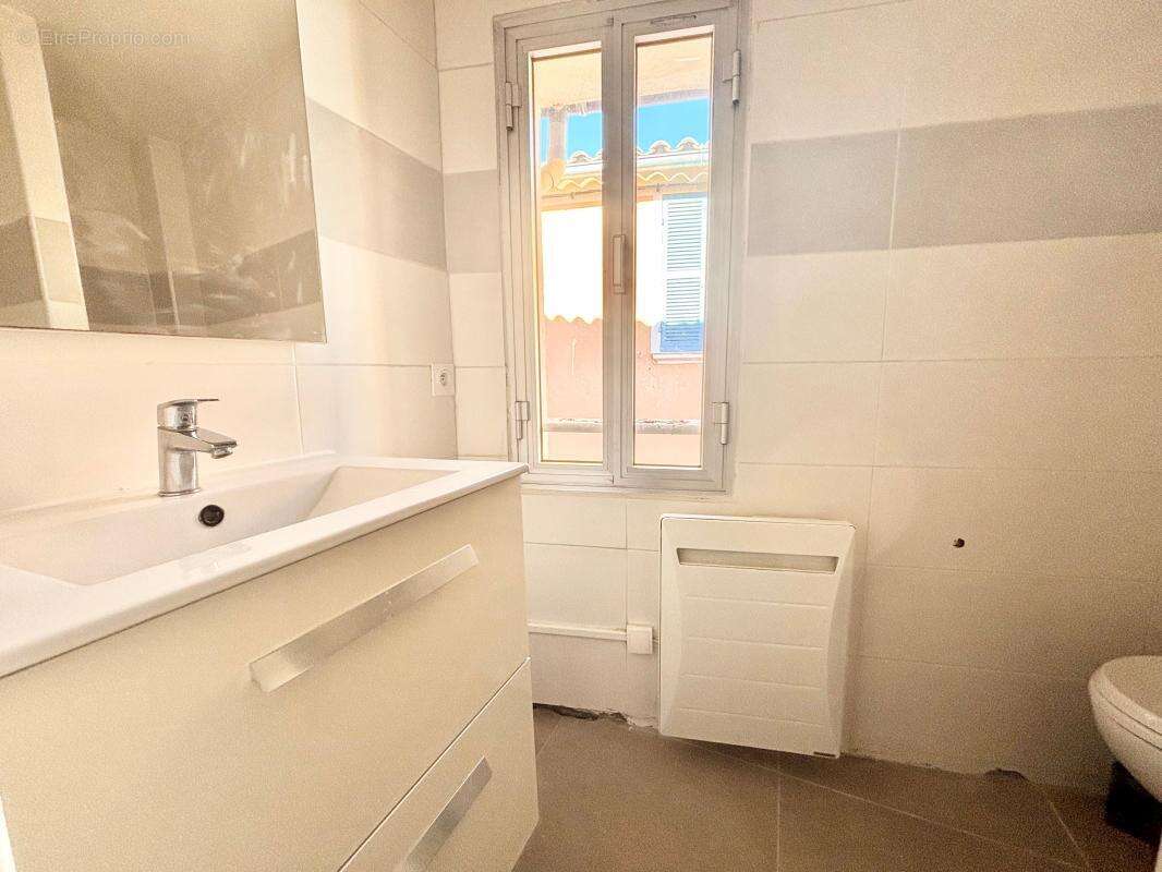 Appartement à SANARY-SUR-MER