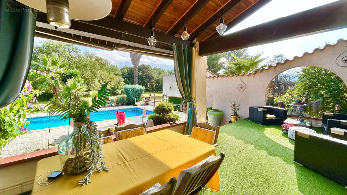 Maison à MONTESQUIEU-DES-ALBERES