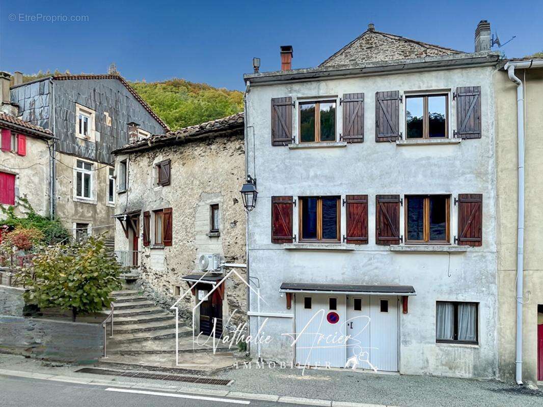Maison à VERRERIES-DE-MOUSSANS