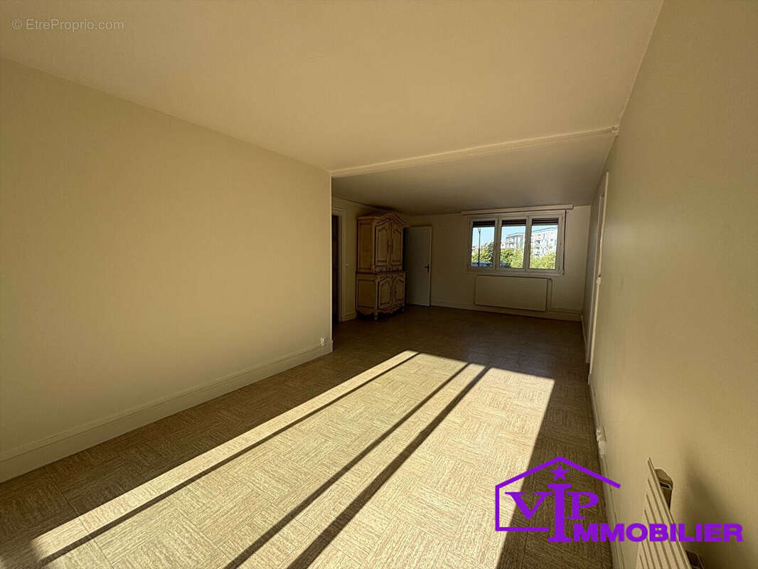 Appartement Sotteville Les Rouen 4 pièce(s) 72.29 m2 - photo 4
