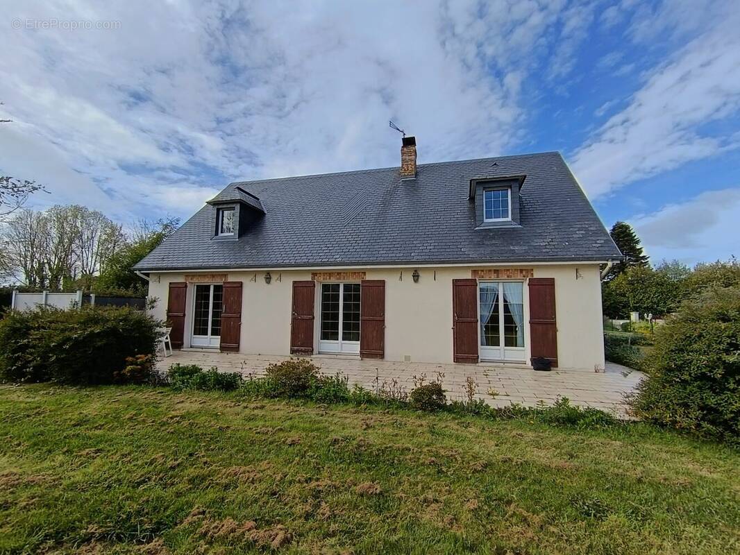 Maison à LES LOGES