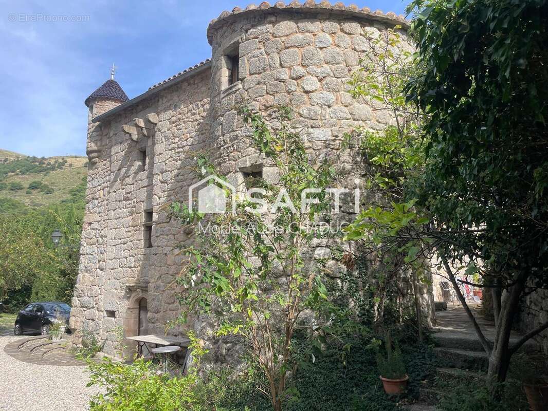 Photo 2 - Autre à LES VANS