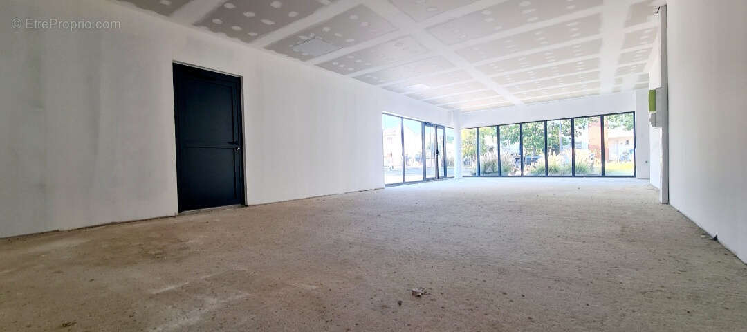 Commerce à COLOMIERS