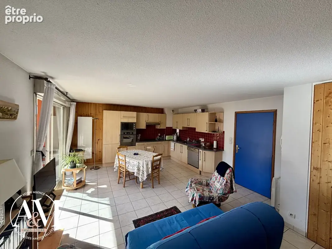 Appartement type 3 + bureau en duplex avec cave et garage - photo 1