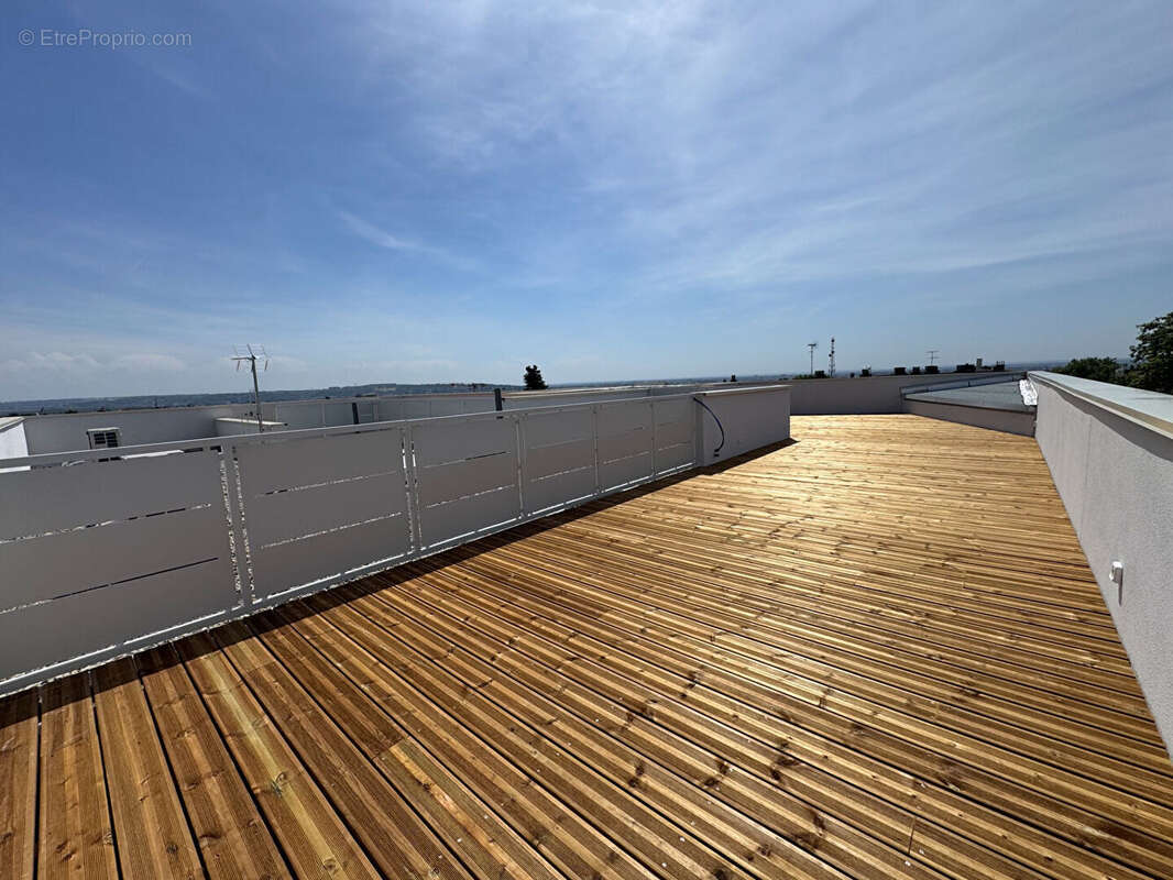 Appartement Toulouse 4 pièces 87m2 + 80m² de terrasse. - photo 3