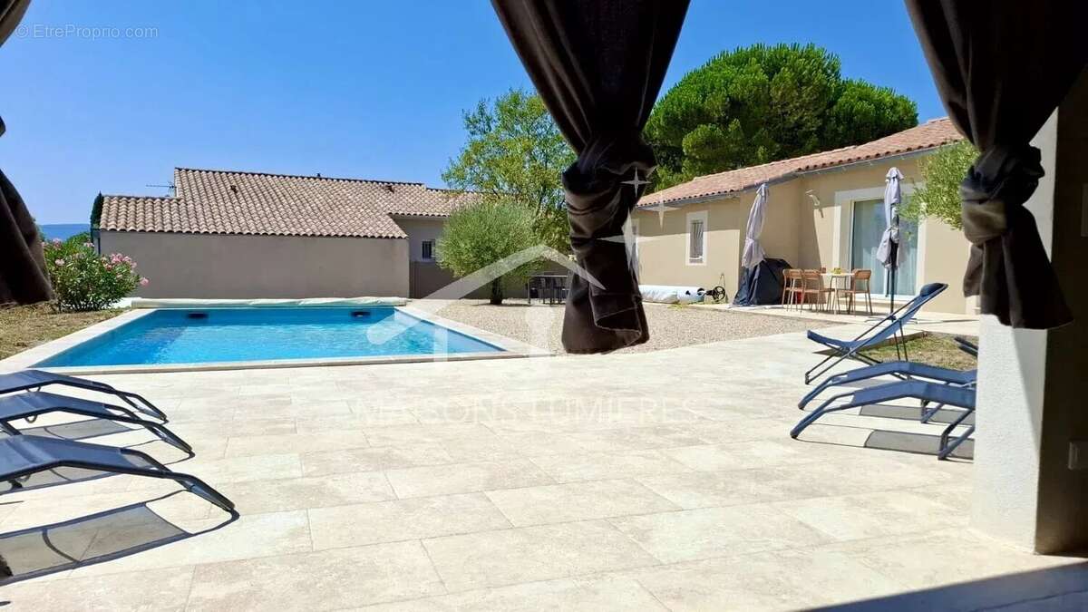 Maison moderne de plain-pied avec jardin, piscine et garage - Gargas - 479 000€ - photo 18