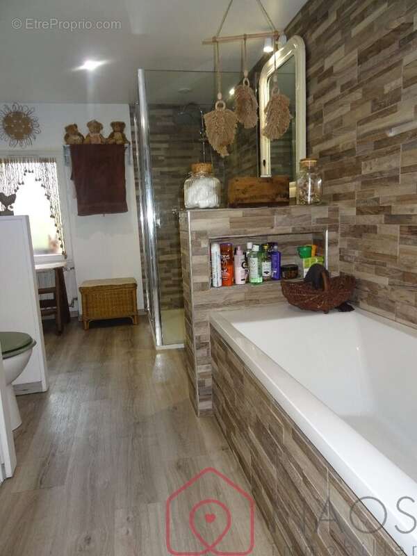 Maison à SAINT-DOULCHARD