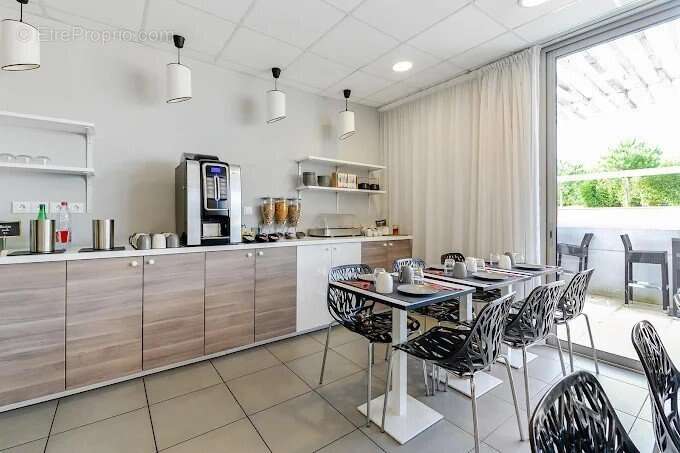 INVESTISSEMENT LOCATIF  Cornebarrieu  Résidence d'Affaires Appart'City Confort Toulouse Aéroport Cornebarrieu 2  7,92 % de re - photo 6