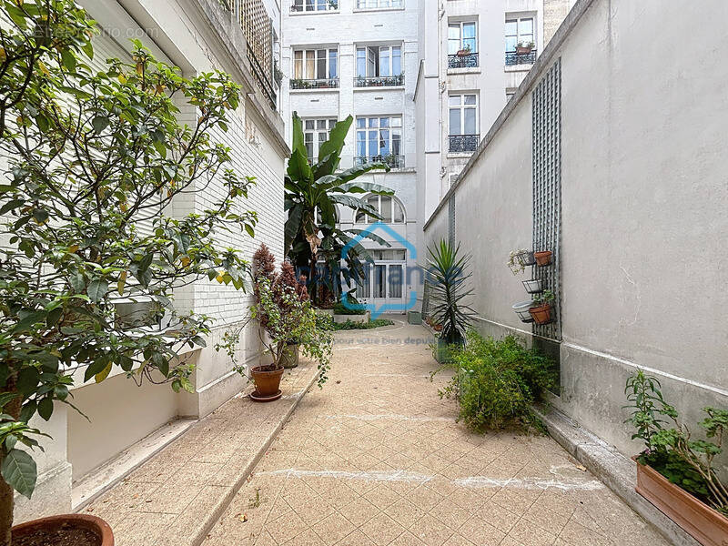 Appartement à PARIS-9E