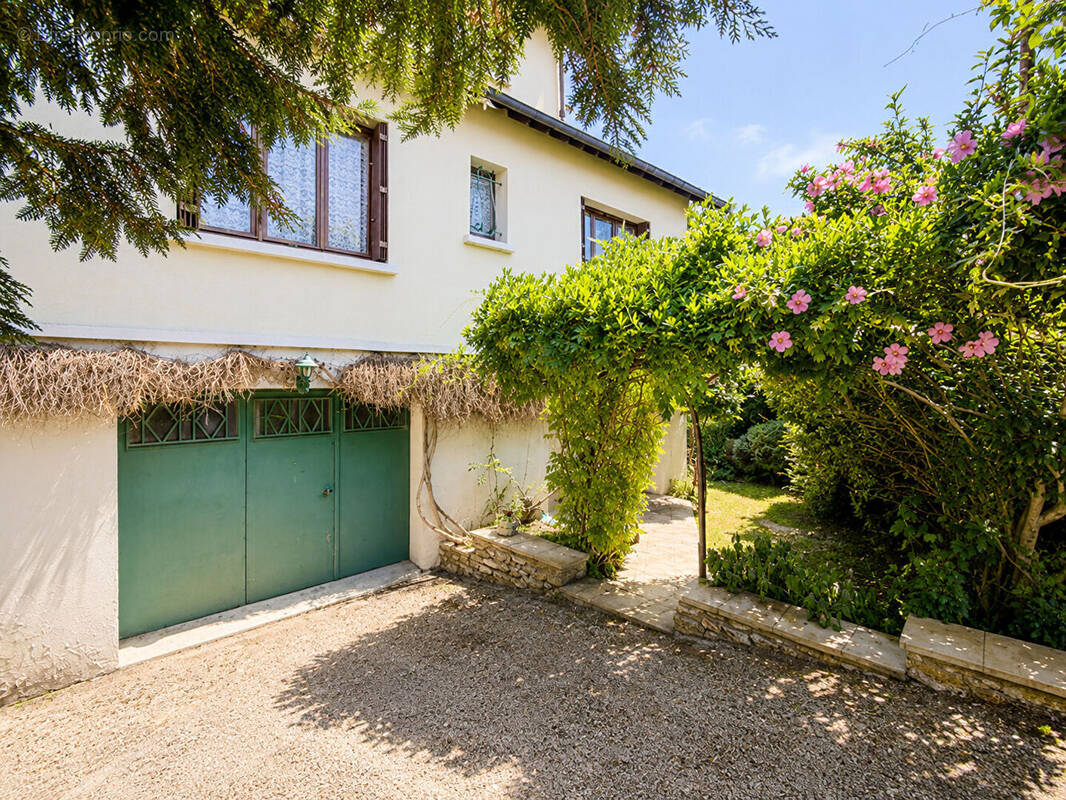Maison à ESBLY