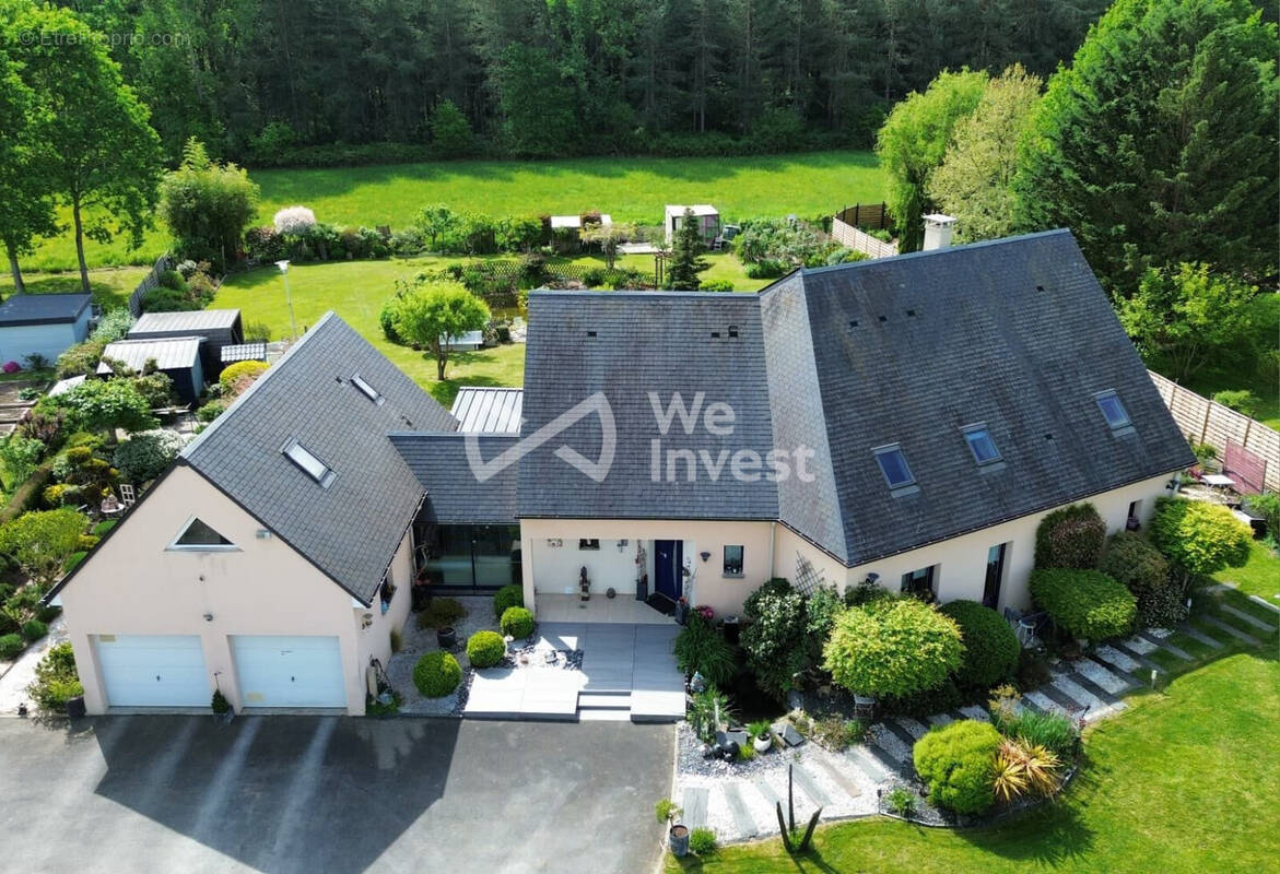 Maison à MONCE-EN-BELIN