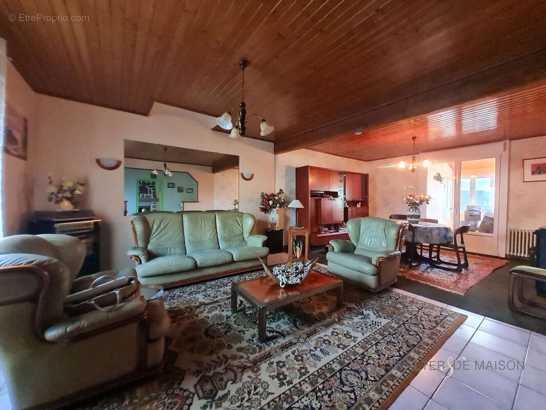 Maison à PLONEVEZ-DU-FAOU