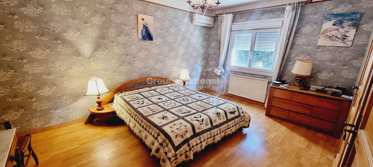 Maison à BAGNOLS-SUR-CEZE