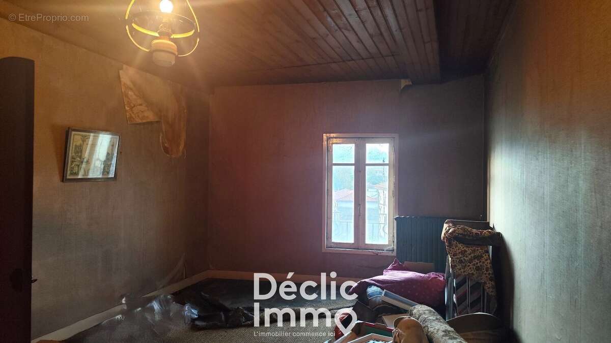 Maison à VOEUIL-ET-GIGET