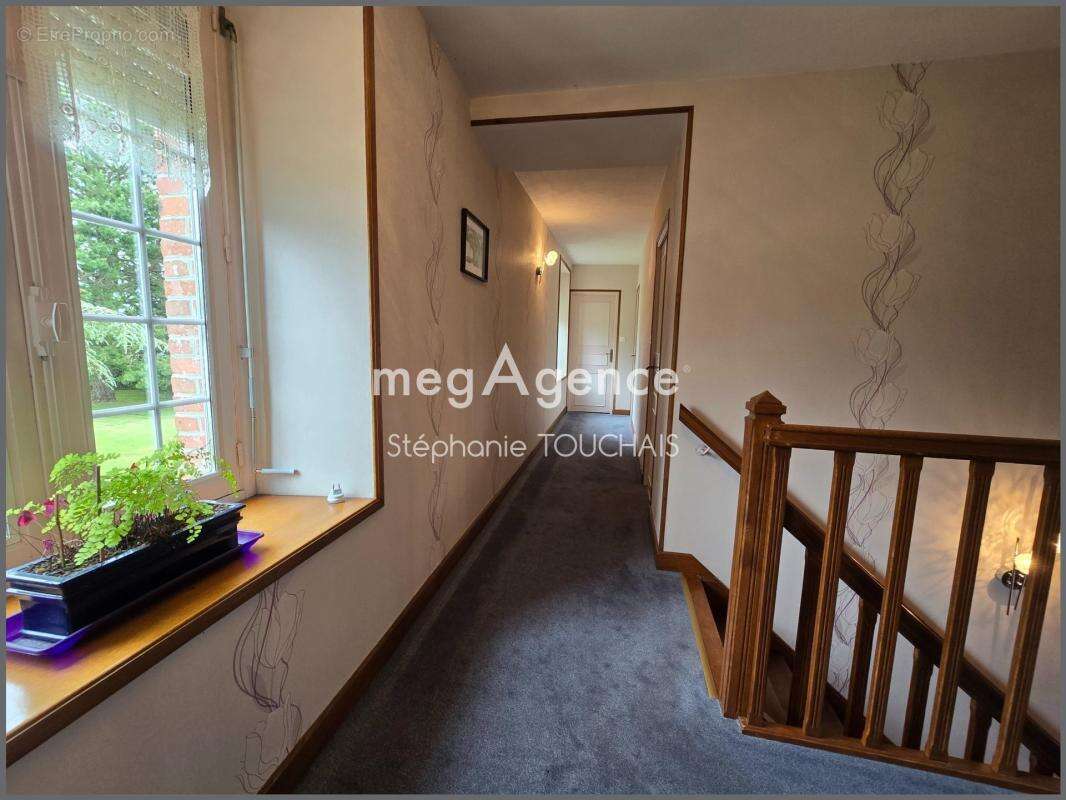 Magnifique propriété de 230 m², 7 pièces, dépendances - photo 8