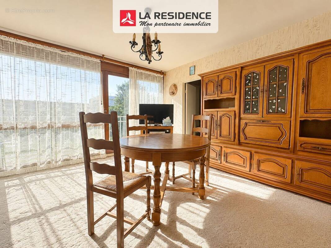 Appartement à VELIZY-VILLACOUBLAY