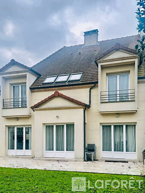 Maison à LIVRY-GARGAN