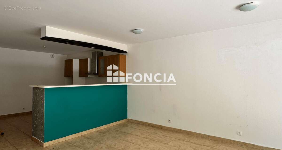 Appartement à LE CRES
