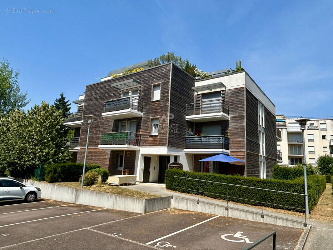 Appartement à CARRIERES-SOUS-POISSY
