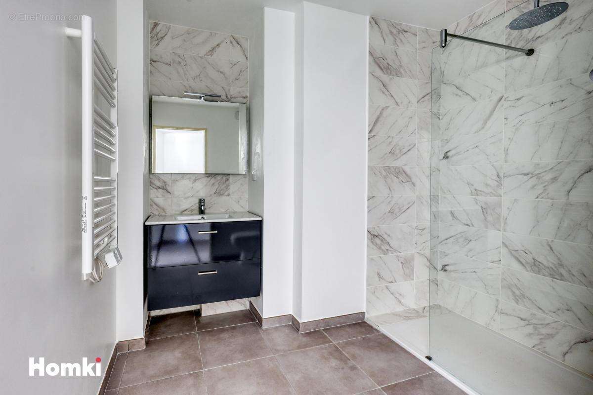 Appartement T2 de 44 m2 - terrasse - parking - ascenseur à Toulon 83000 - photo 7