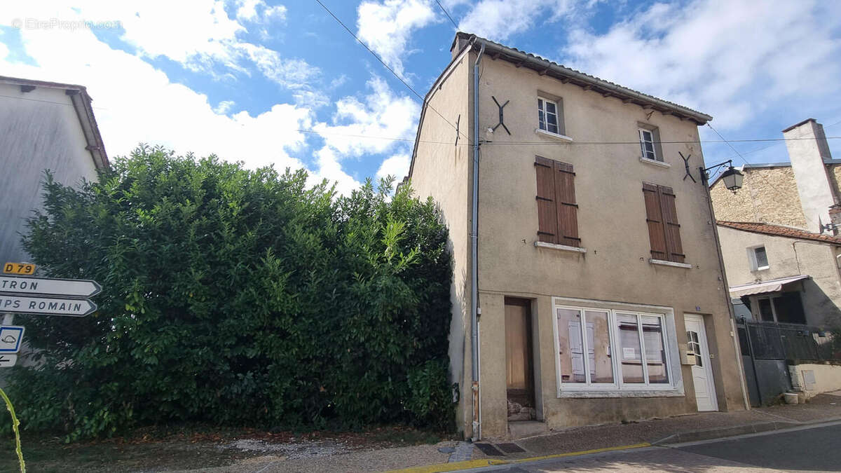 Maison au centre du village - photo 14