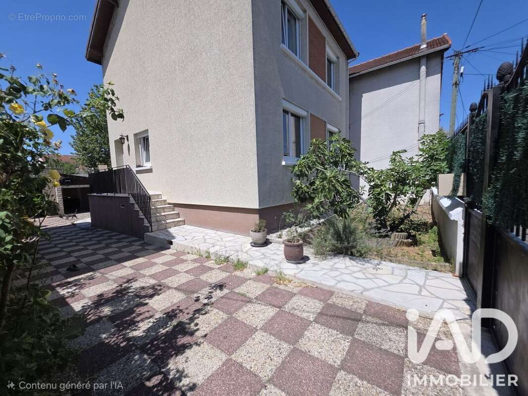 Maison 160 m² à Bondy  - photo 3