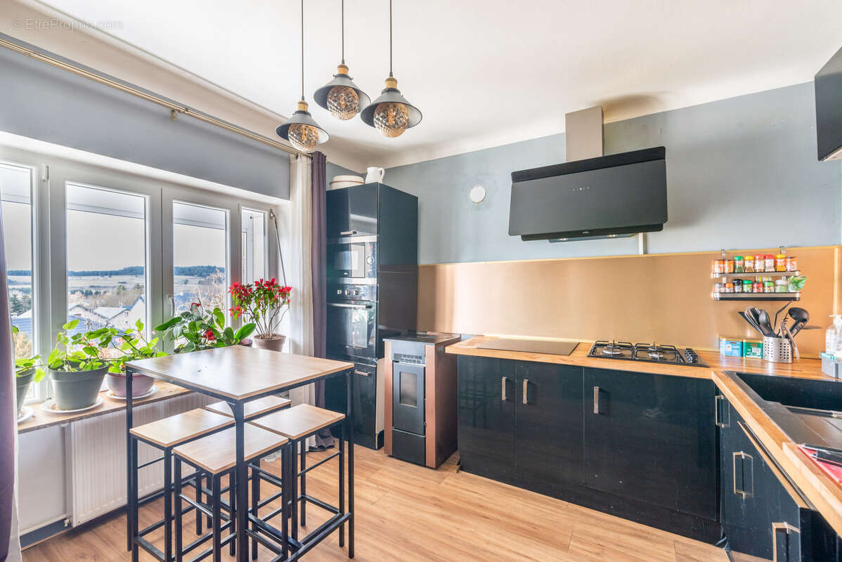 Maison à SAINT-ALBAN-SUR-LIMAGNOLE