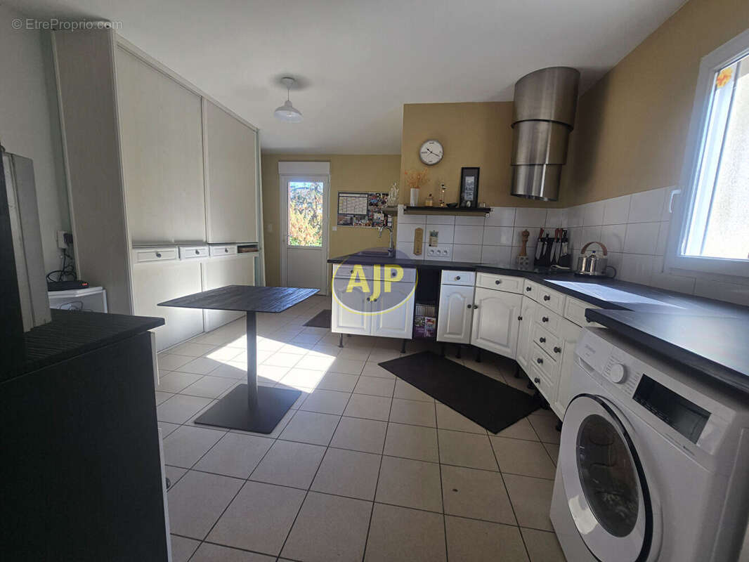 Maison à GUEMENE-PENFAO