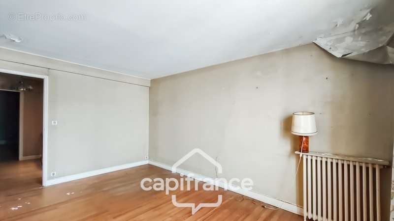 Appartement à SAINTE-LIVRADE-SUR-LOT