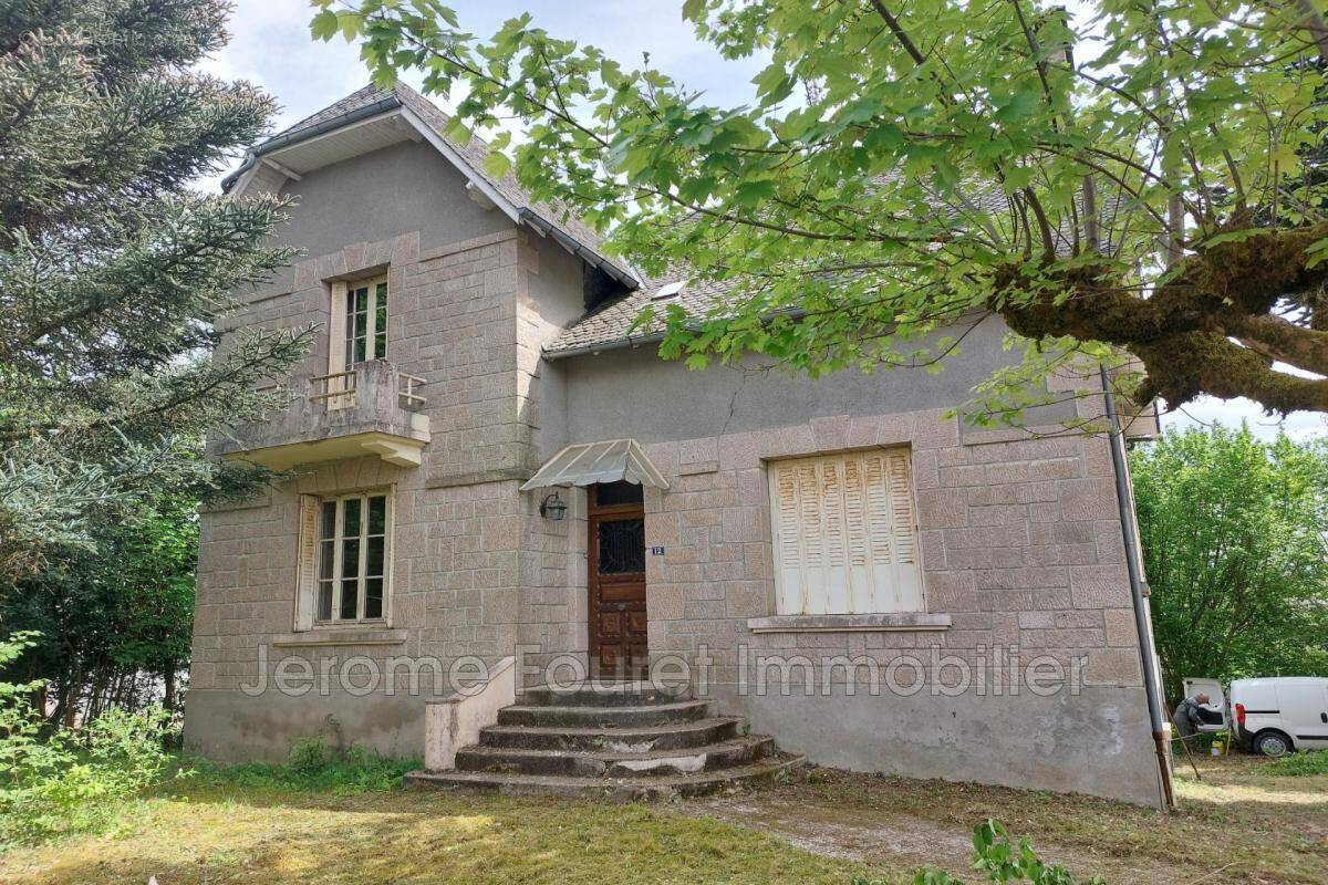 Maison à EGLETONS