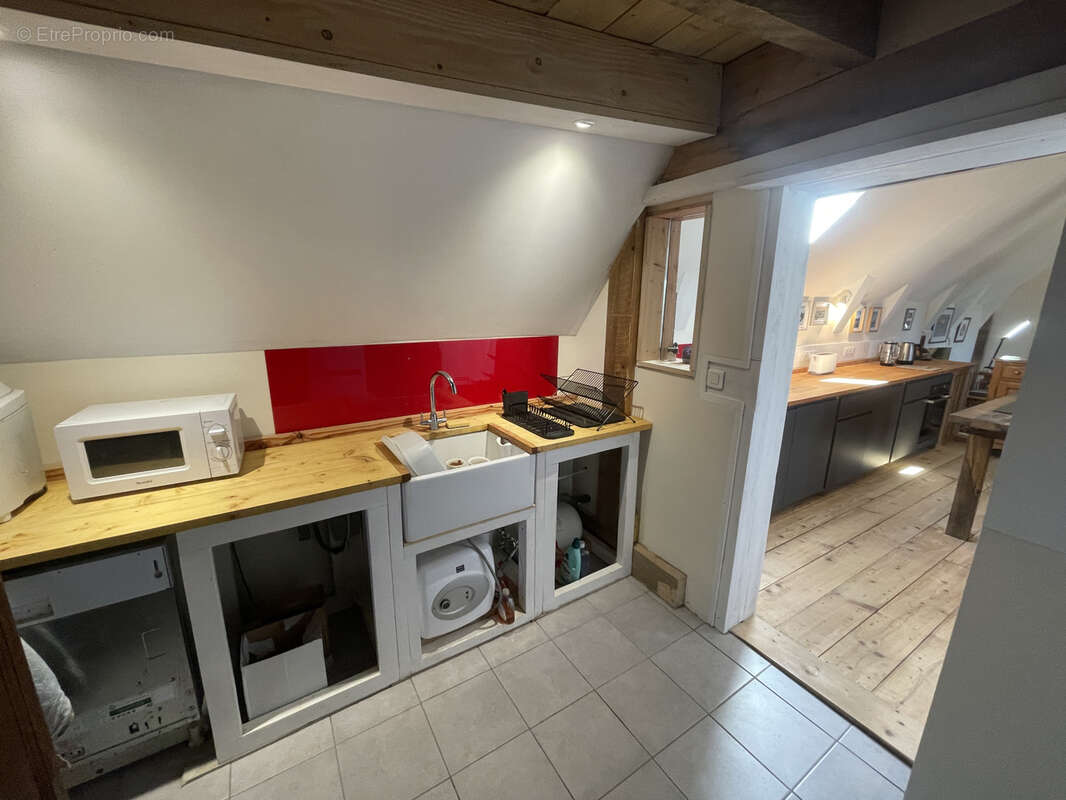 Maison à LA TOUR-D'AUVERGNE