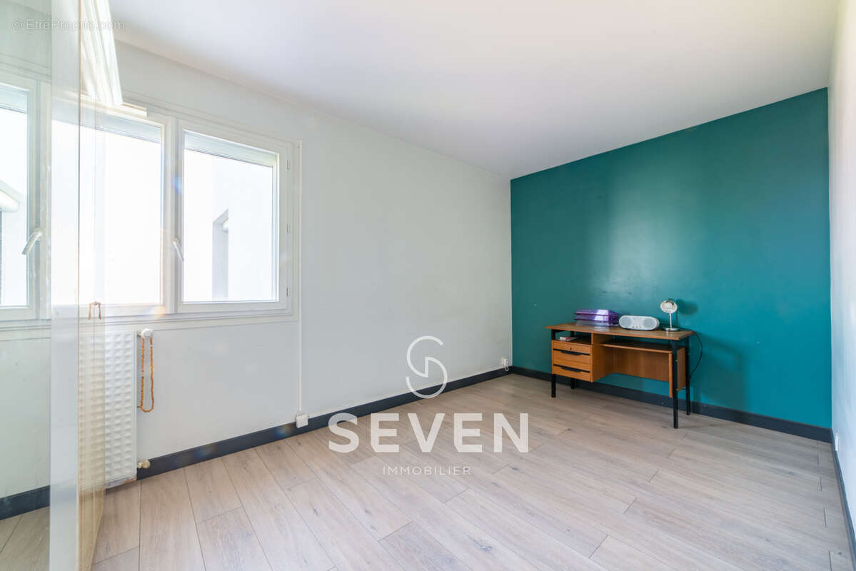 Appartement à GENNEVILLIERS