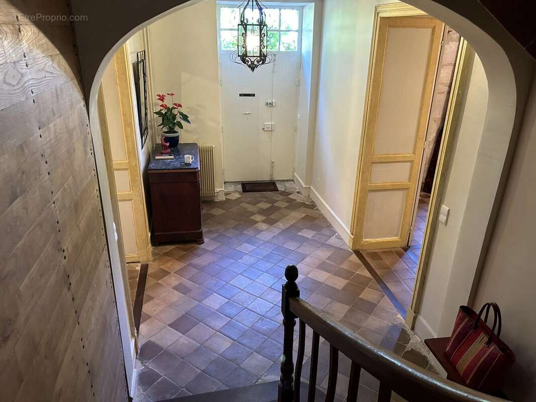 Maison à VILLEBOIS-LAVALETTE