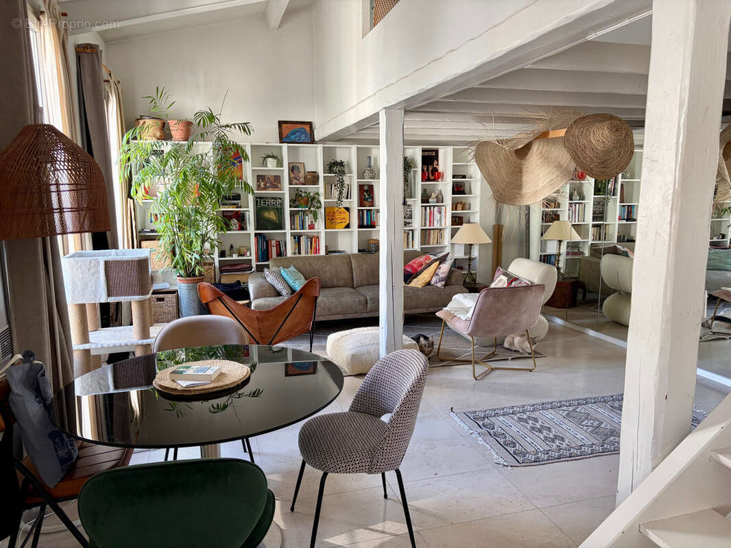 Appartement à PARIS-11E