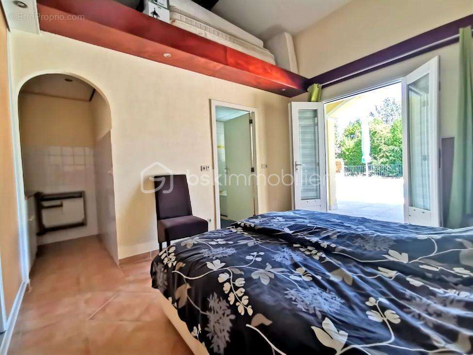 Maison à VALLON-PONT-D'ARC