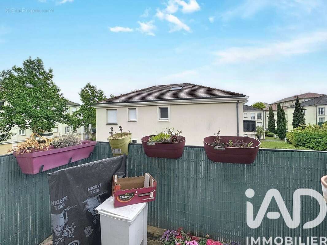 Photo 6 - Appartement à BUSSY-SAINT-GEORGES