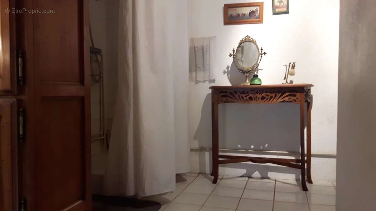 Maison à LUSSAC-LES-EGLISES