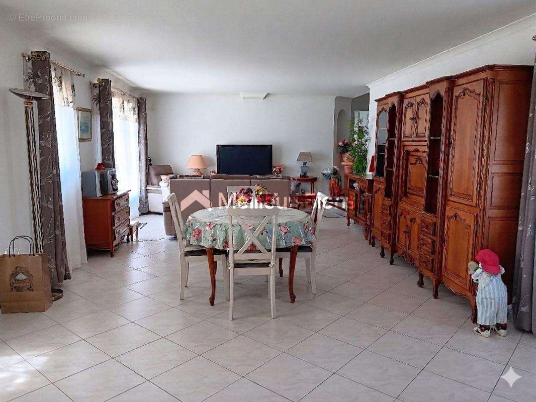 Maison à BOUILLARGUES