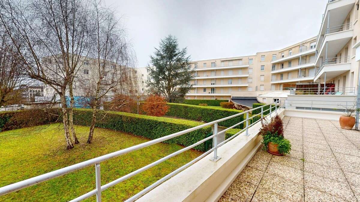 Appartement à MAINVILLIERS